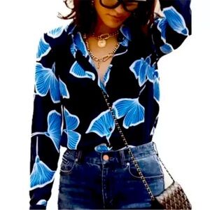 CAbi Style #6080 Regal Blouse